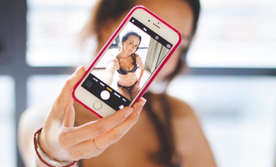 Экскурсия в мир петтинга: как заниматься сексом без проникновения