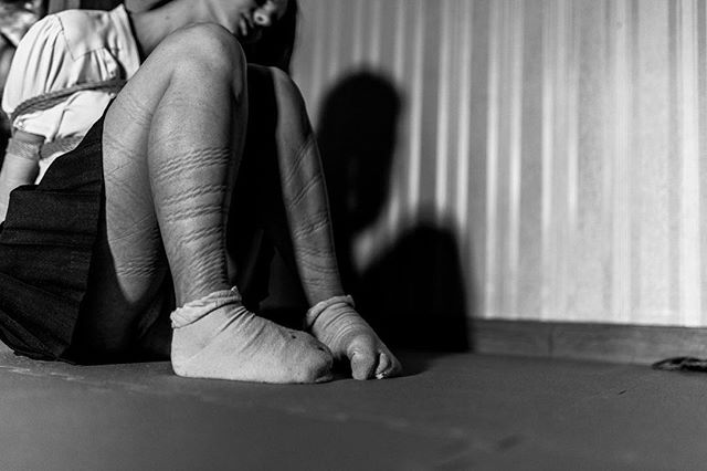 Руководство по шибари для начинающих: основные понятия, безопасность, ошибки и обучение