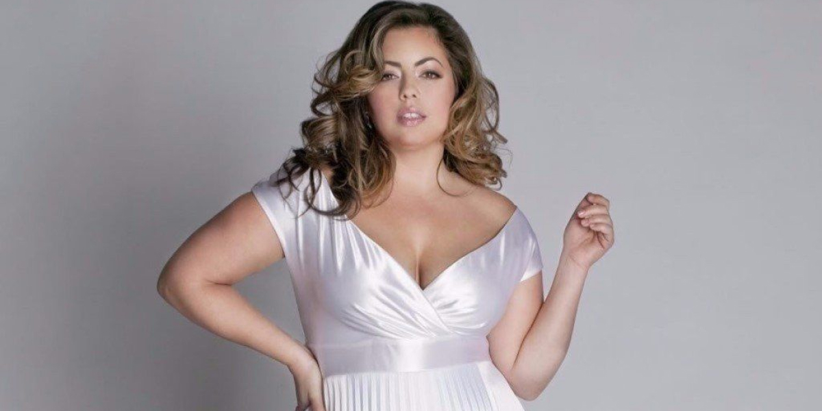 Деловая &laquo;пышка&raquo; и вибратор в бардачке