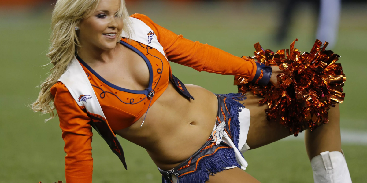 Самые сексуальные женские костюмы на Хеллоуин по версии мужчин