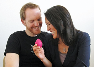 Как выбрать первую женскую секс-игрушку. Первые шаги новичка в секс-шопе