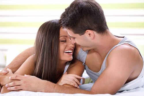 Почему женщины симулируют оргазм?