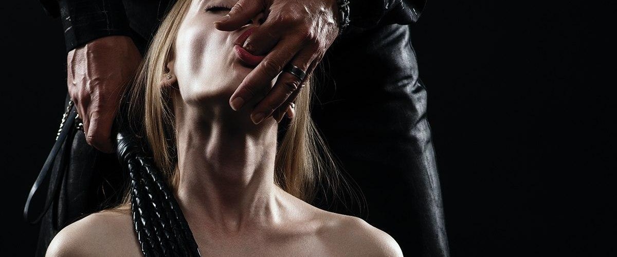 Эротичное и безопасное белье для БДСМ-игр. Правила выбора белья для бондажа