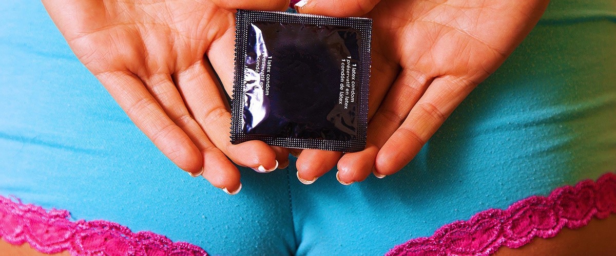 Безопасность прежде всего: почему презервативы необходимы для здоровой сексуальной жизни