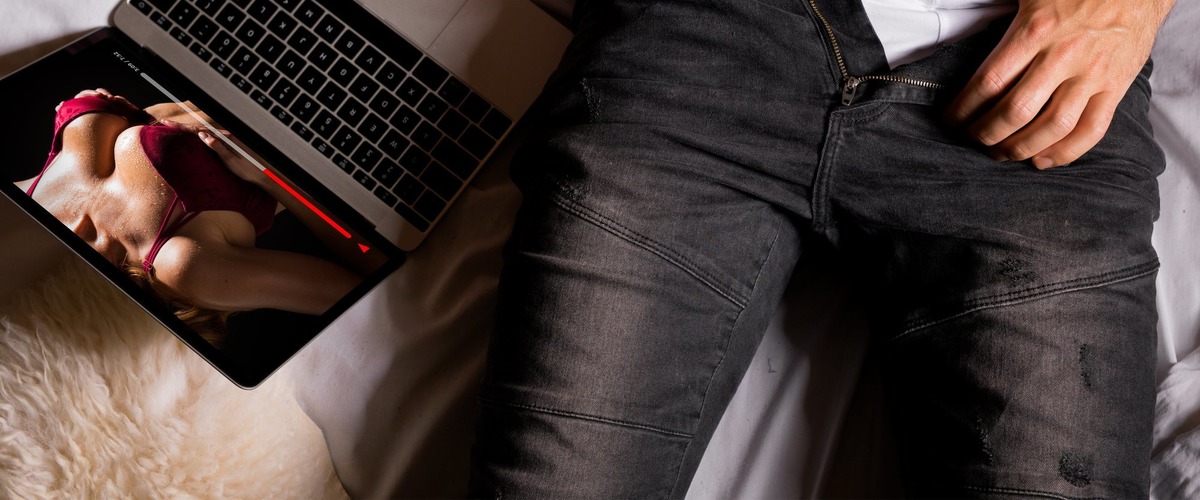 От любопытства к привычке. Влияния порнографии на здоровье и отношения 