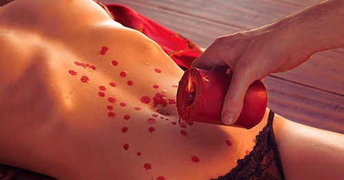 "Горящие игры". Как использовать свечу в сексе. Техника применения воска в сексе