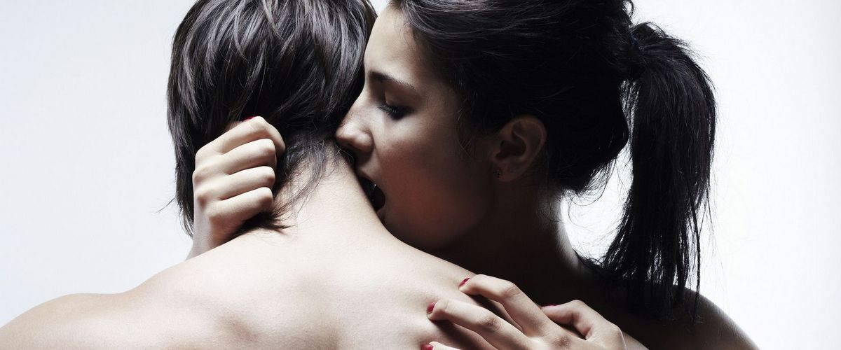 Телесное искусство: как пробудить скрытые эрогенные зоны у мужчины?