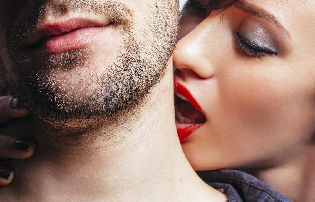 Косметика с феромонами для твоего партнера