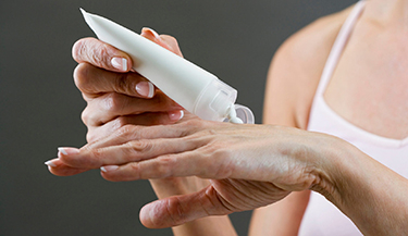 7 заблуждений о лубрикантах для секса