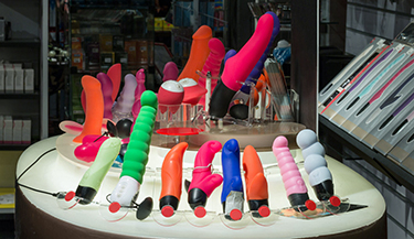 Почему секс игрушки лучше покупать в онлайн-магазинах