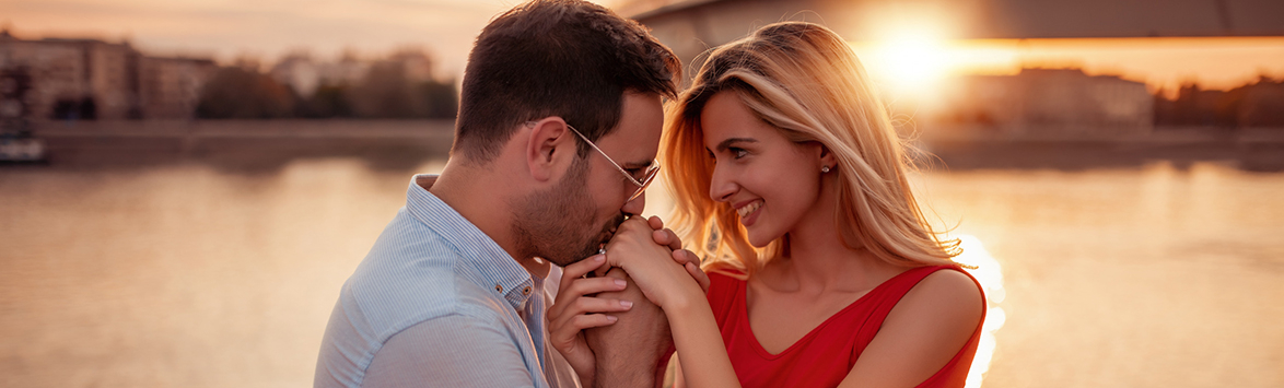 А вы тоже убегаете от супружеского долга?