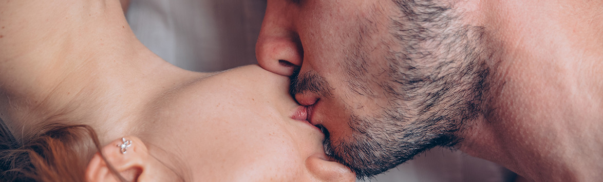 Зажигательные приемы: насладитесь минетом с проколотым языком