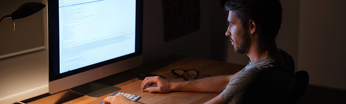 По каким причинам любители порнофильмов избегают секса