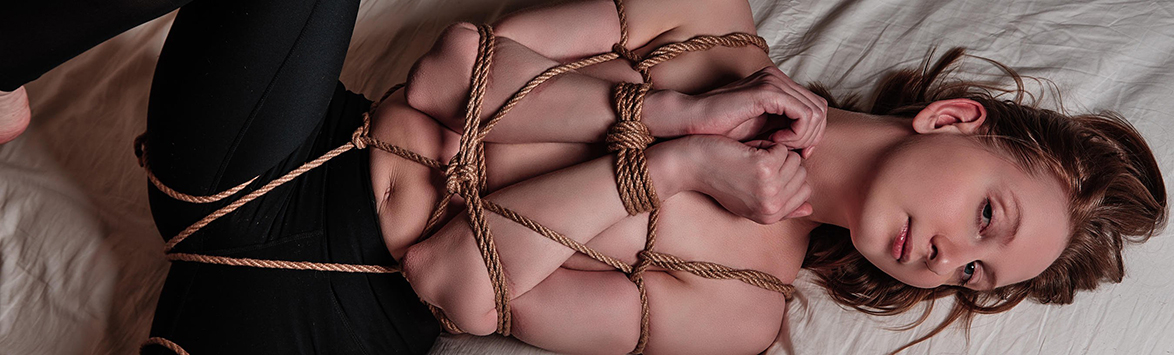 Свяжи меня и лечи! Что такое бондажная психотерапия
