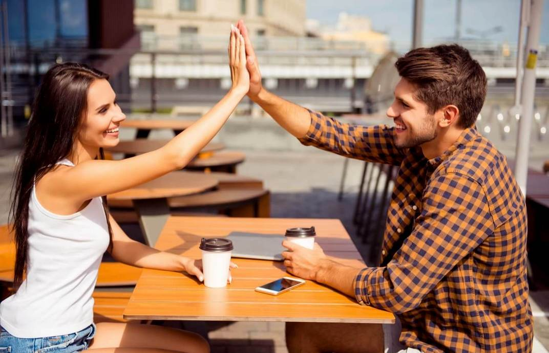 Секс по дружбе: между чувствами и физическим удовлетворением