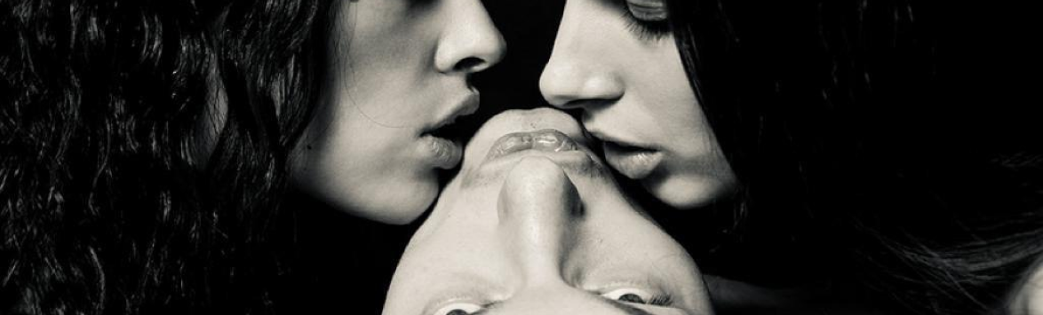 ЖМЖ или секс втроем