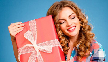 Что подарить ей на 8 марта? 10 небанальных подарков из секс-шопа 