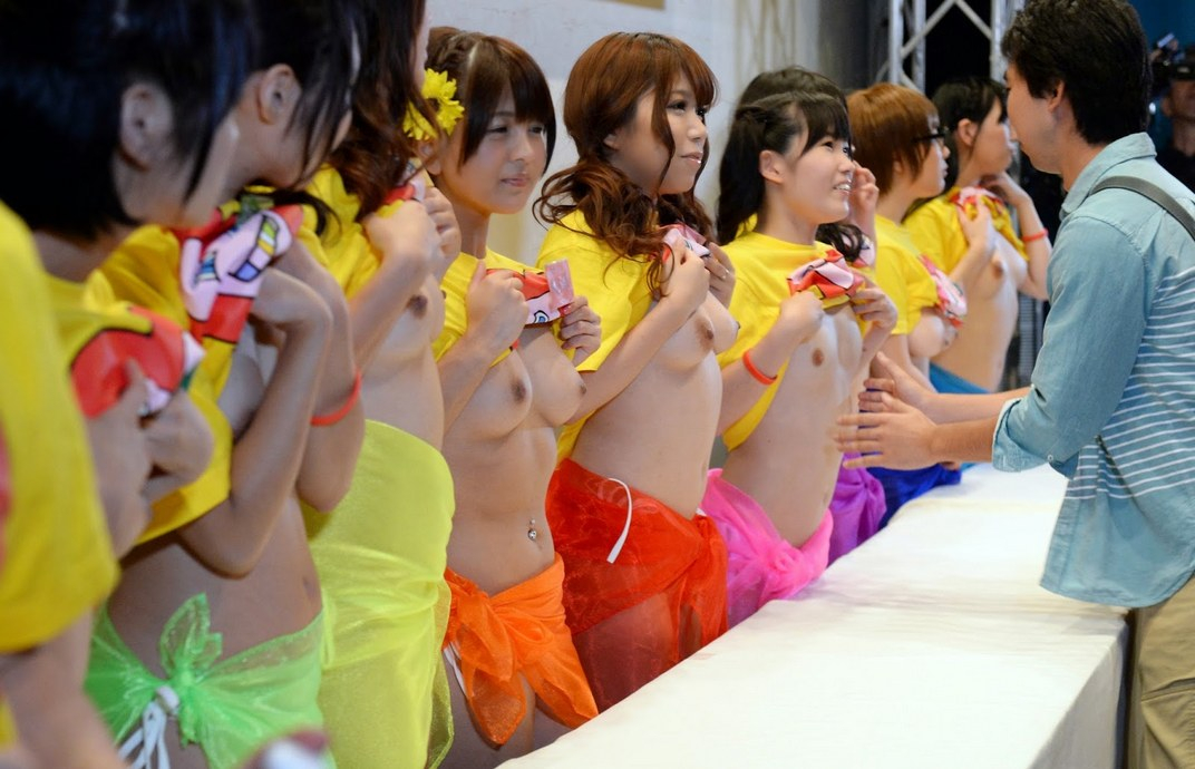 Японские эротические шоу: погружение в пикантное развлечение