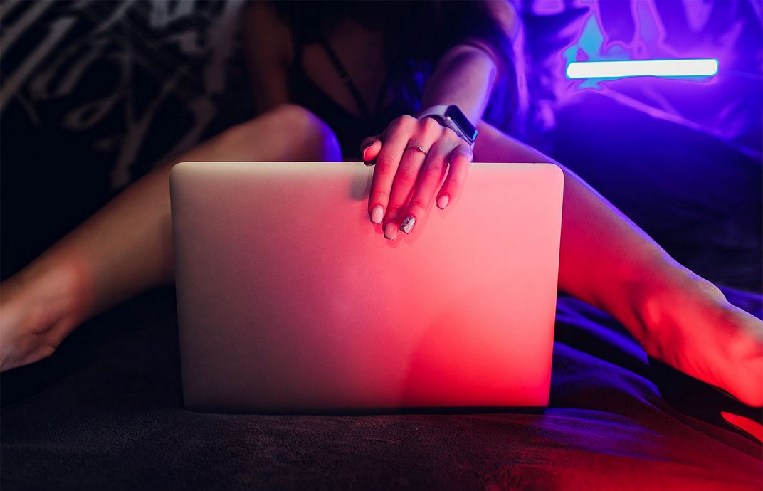 Работа вебкам модели: заблуждения и факты