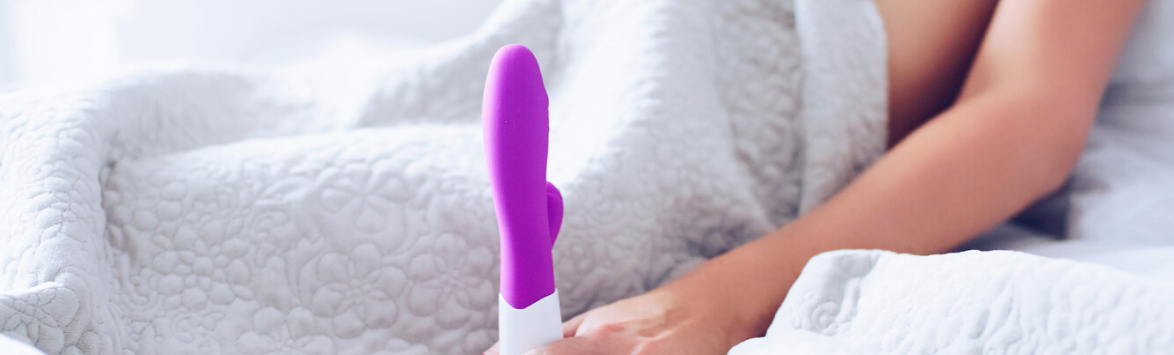 Лубриканты, насадки, батарейки... Чем еще нужно запастись при покупке секс-игрушки?