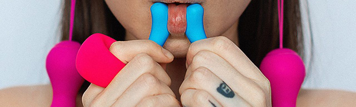 Как выбрать первую женскую секс-игрушку. Первые шаги новичка в секс-шопе