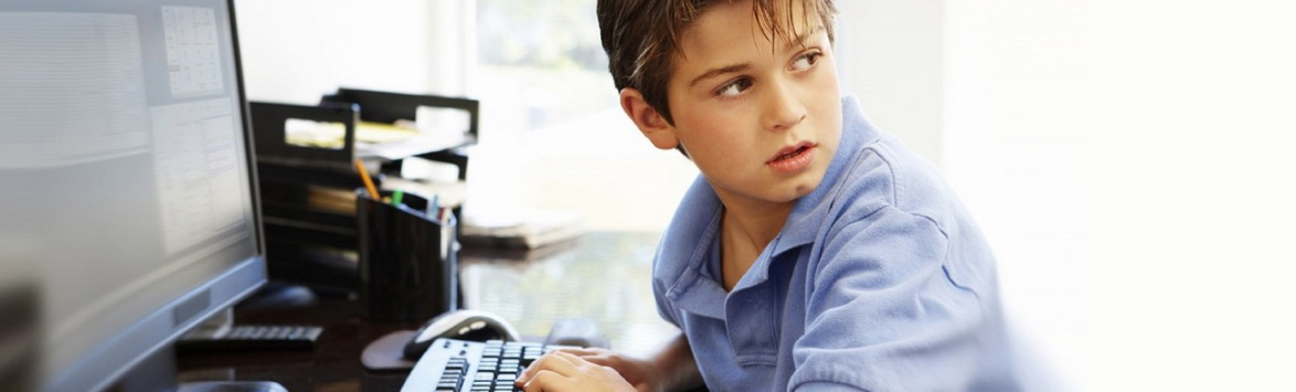 Ребенок смотрит порно: застукали, а что делать дальше?