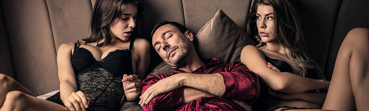 Парень + девушка + парень. Любовный треугольник бисексуала или приключение МЖМ?