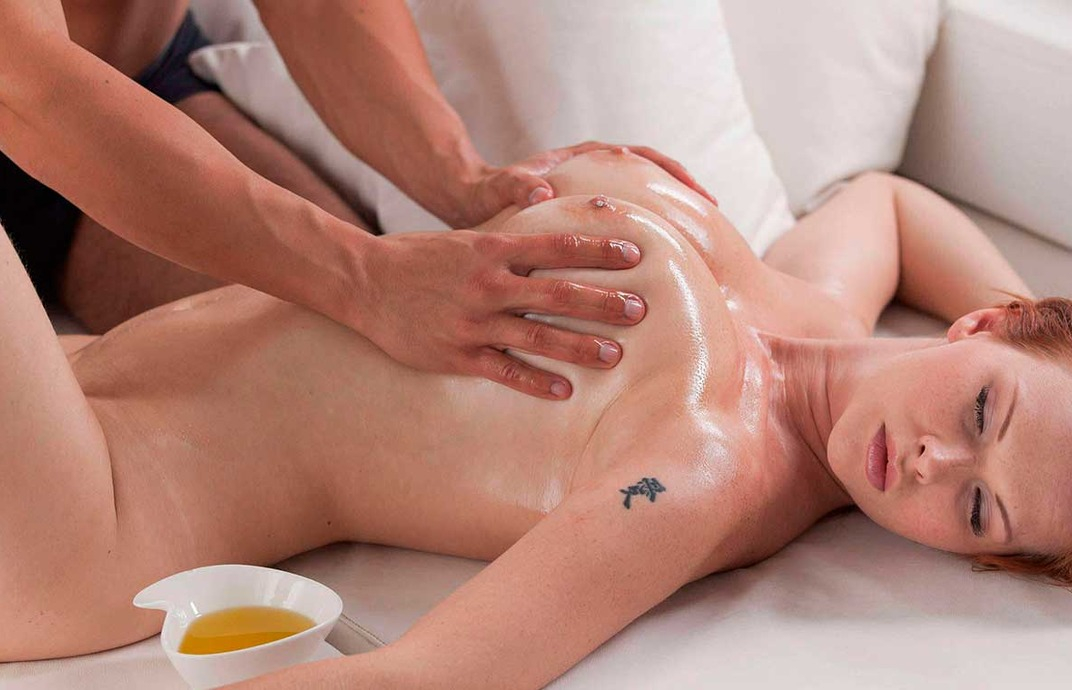 Усиление близости. Раскрываем секреты эротического массажа для пар