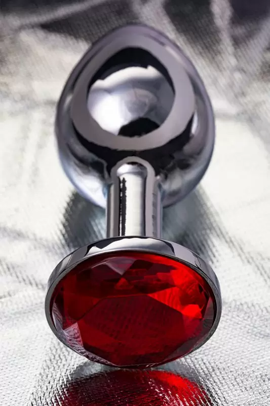 Маленькая изящная анальная пробка TOYFA с кристаллом цвета рубина - серебристый с красным