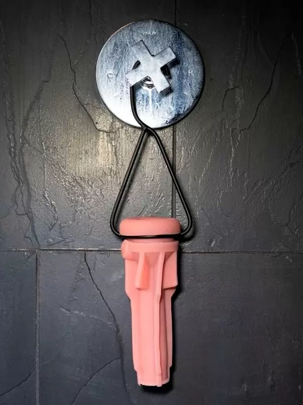 Держатель Fleshlight Hang Dry для просушки мастурбаторов, 26 см, черный