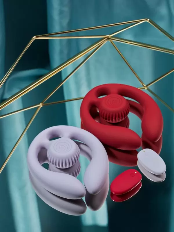 Эргономичный вибратор для пар SVibe Snail GIZI Duo, 3 мотора, пульт ДУ, силикон, лиловый