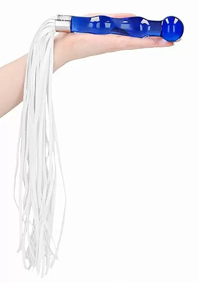 Плетка со стимулятором из стекла Chrystalino Whipster