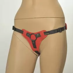 Набор для пар: фаллоимитатор REAL и Трусики для страпона Kanikule Anatomic Thong O-ring кожаные - красный