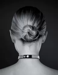 Элегантный чокер Concorde COLLIER STRASS ET COEUR, с металлическим сердечком, 39 см, черный