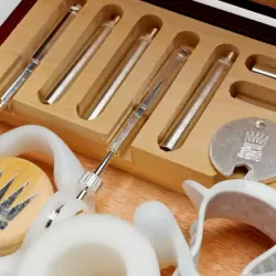 Набор для увеличения пениса Jes-Extender Silver с серебряным покрытием – серебряный с белым