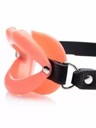 Кляп-расширитель Master Series, в форме пышных губ, силикон, розовый