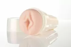 Мастурбатор вагина Fleshlight Signature Torri Black Torrid – телесный