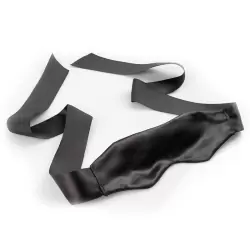 Маска Satin Blindfold закрытая на завязках – черная	
