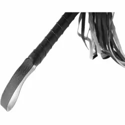 Черная плеть из искусственной кожи с удобной ручкой, Erozon