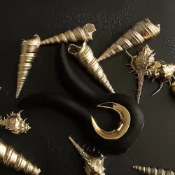 Эксклюзивный вибратор Gvibe Mini Gold c покрытием золотом 24 карата – черный