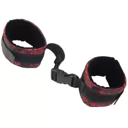 Оковы для ног Scandal Control Cuffs, атласные, 35,5 см, черный с красным 