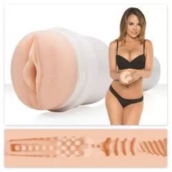 Мастурбатор вагина Fleshlight Signature Dillion Harper Crush – телесный