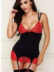 Романтичная облегающая сорочка с подвязками для чулок и стрингами Baci White Label – S/M