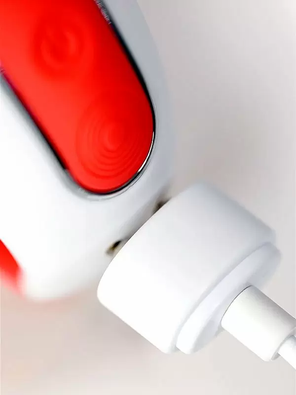 Элегантный стимулятор клитора Satisfyer Vibes Power Flower, с головкой-лепестками, 12 режимов, красный