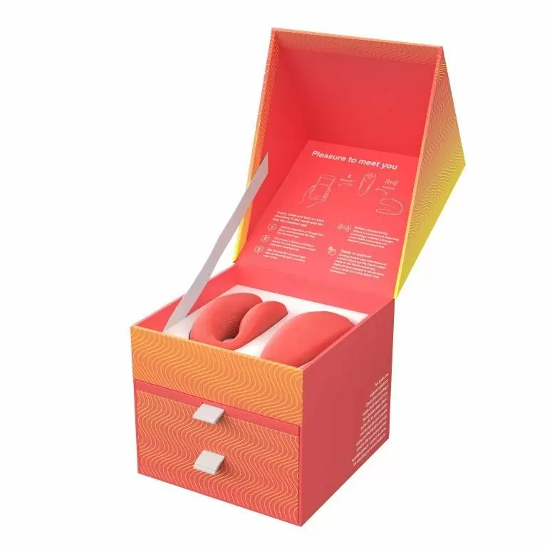 Сенсорный вибратор для пар We-Vibe Chorus Crave, с пультом Д/У, 7,8 см, силикон, коралловый