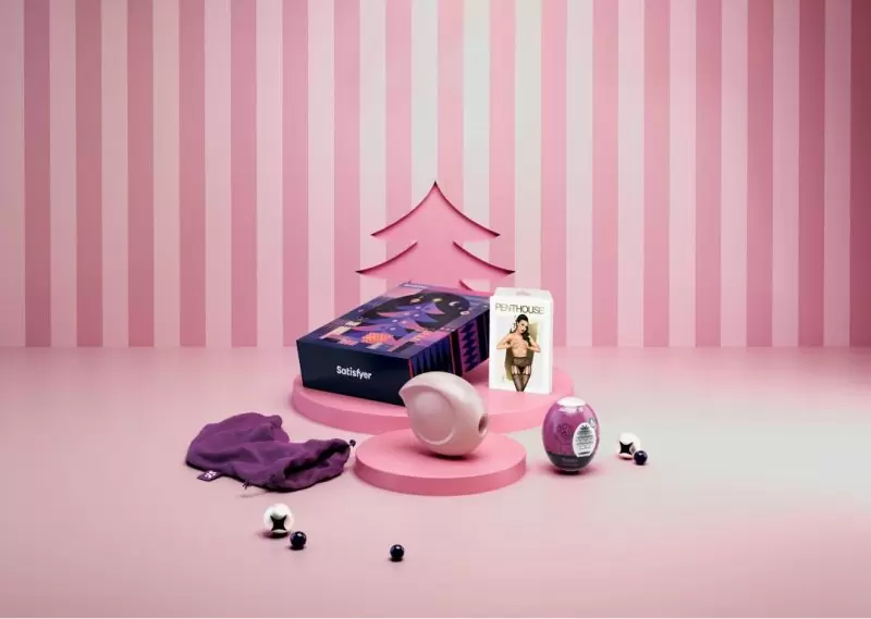 Новогодний подарочный набор для пар Satisfyer Advent Box