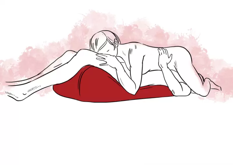 Анатомическая подушка для любви Liberator Retail Hipster - черный