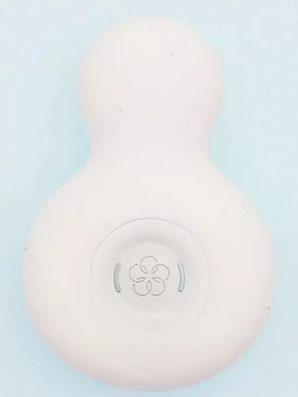 Необычный стимулятор клитора iroha Yuki, 4 скорости, 8,5 см, белый