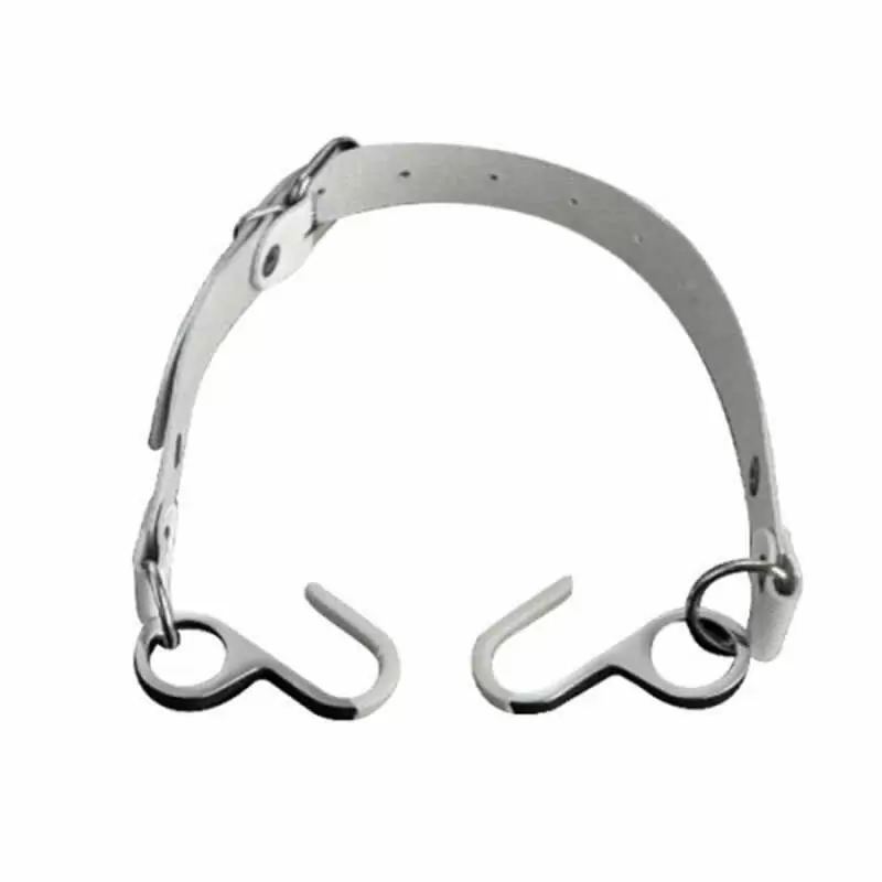 Кляп с крючками белый