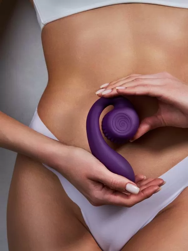 Анатомический вибратор SVibe GIZI, непрерывная стимуляция, 2 мотора, 5 режимов работы, фиолетовый